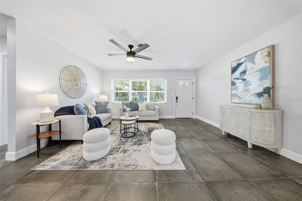 For Sale: $699,999 (4 beds, 2 baths, 1864 Square Feet)