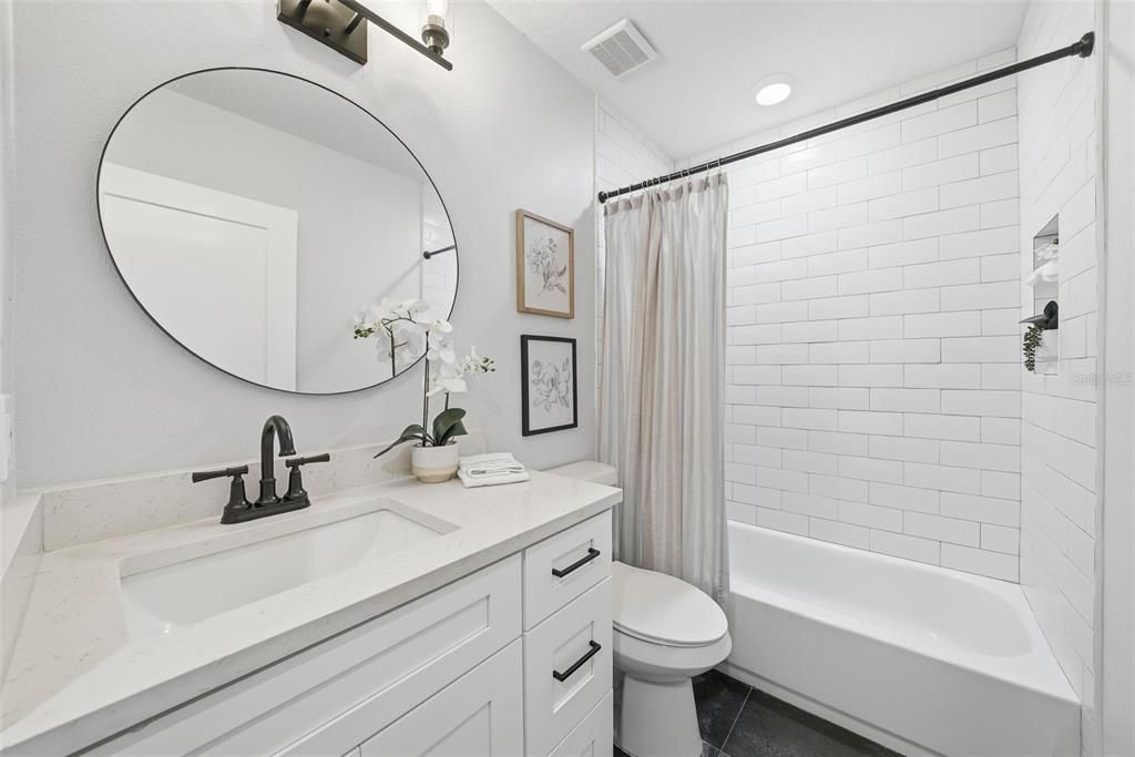 For Sale: $699,999 (4 beds, 2 baths, 1864 Square Feet)