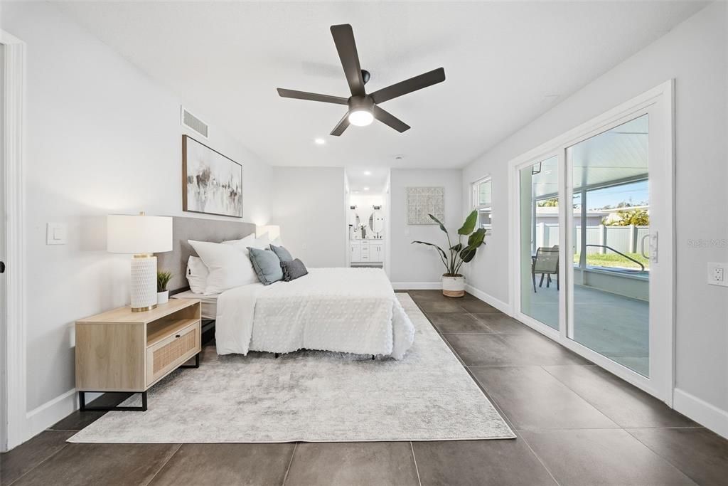 For Sale: $699,999 (4 beds, 2 baths, 1864 Square Feet)