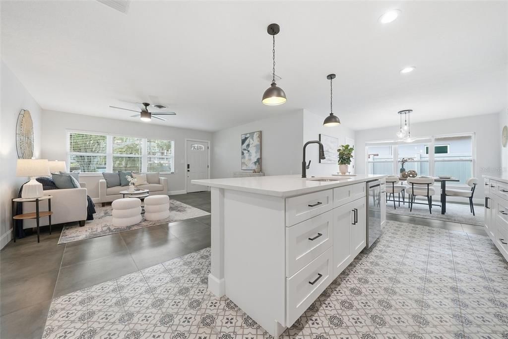 For Sale: $699,999 (4 beds, 2 baths, 1864 Square Feet)