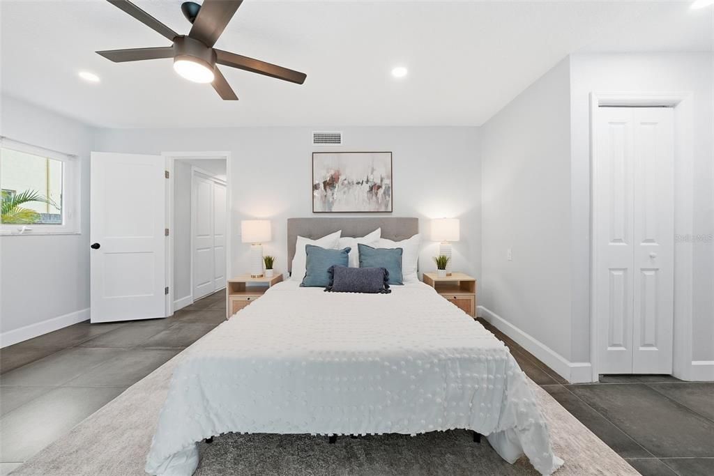 For Sale: $699,999 (4 beds, 2 baths, 1864 Square Feet)