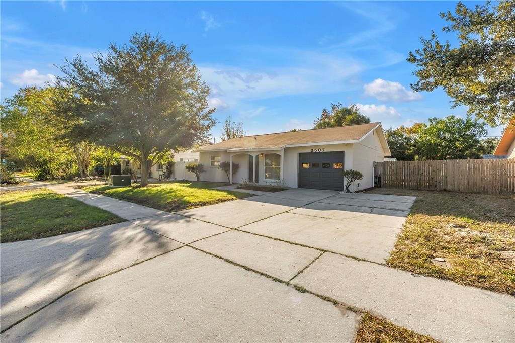 En Venta: $395,000 (3 camas, 1 baños, 1050 Pies cuadrados)