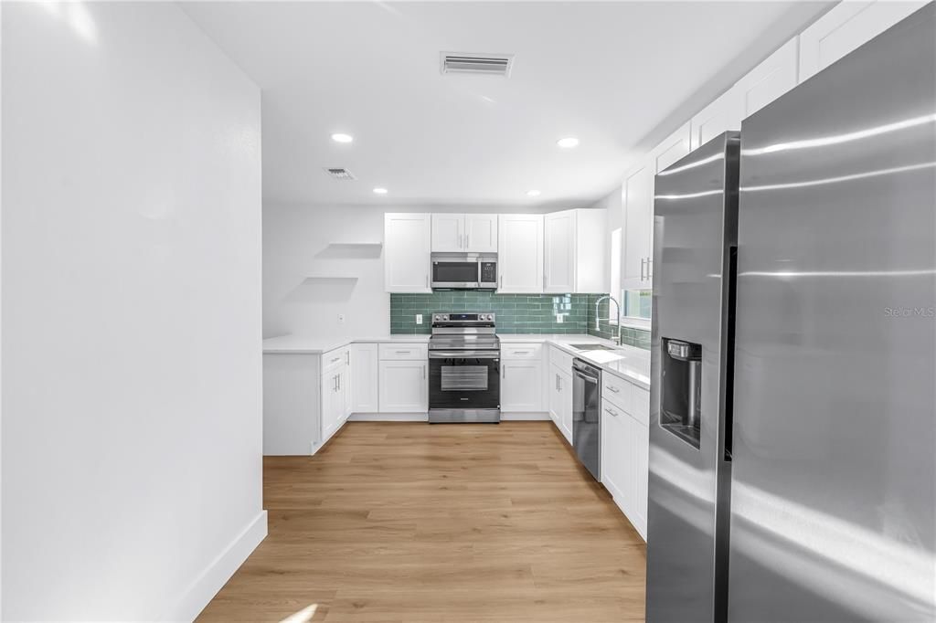 En Venta: $395,000 (3 camas, 1 baños, 1050 Pies cuadrados)