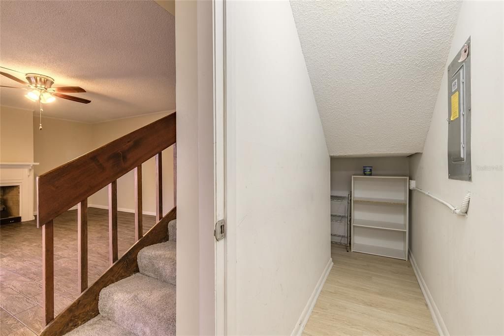 En Venta: $329,900 (2 camas, 2 baños, 1328 Pies cuadrados)