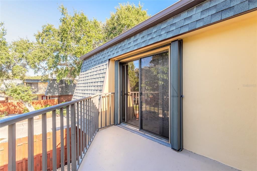 En Venta: $329,900 (2 camas, 2 baños, 1328 Pies cuadrados)