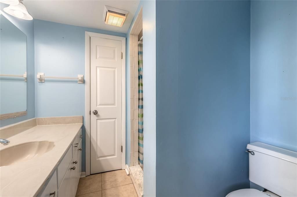 En Venta: $329,900 (2 camas, 2 baños, 1328 Pies cuadrados)