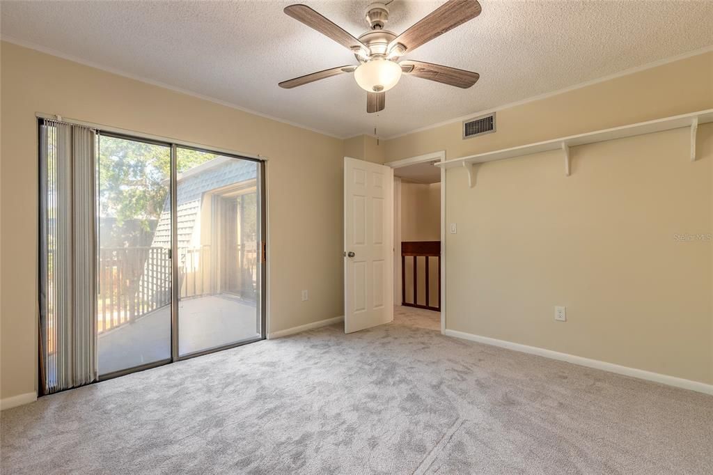 En Venta: $329,900 (2 camas, 2 baños, 1328 Pies cuadrados)