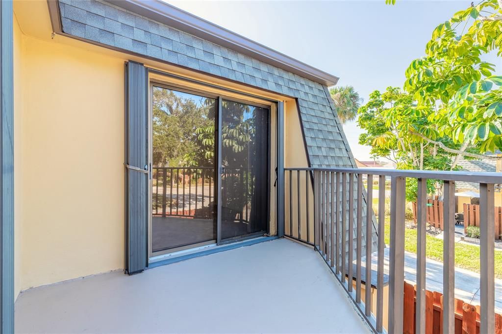 En Venta: $329,900 (2 camas, 2 baños, 1328 Pies cuadrados)