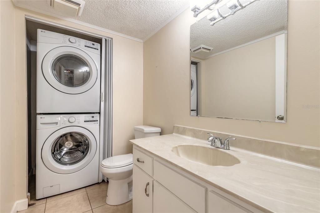 En Venta: $329,900 (2 camas, 2 baños, 1328 Pies cuadrados)