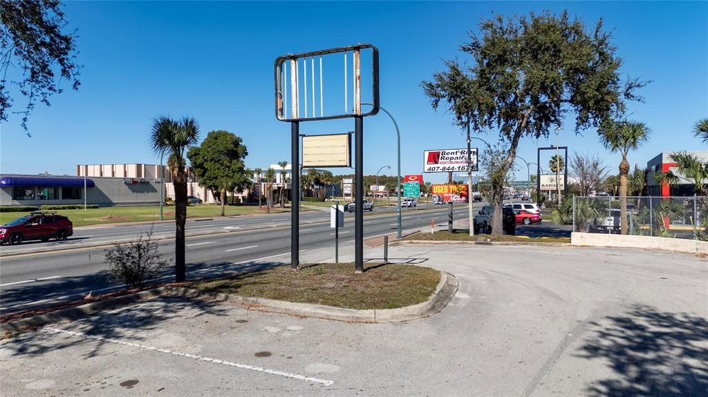 For Sale: $2,809 (0 beds, 0 baths, 3150 Square Feet)