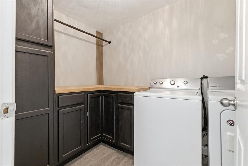 出租: $2,250 (3 贝兹, 1 浴室, 1520 平方英尺)