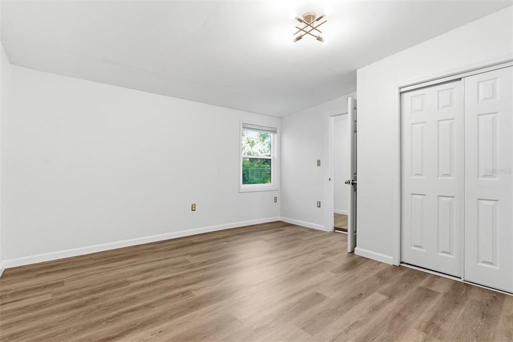 出租: $2,250 (3 贝兹, 1 浴室, 1520 平方英尺)