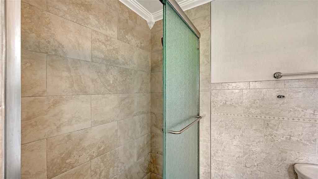 На продажу: $349,900 (3 спален, 2 ванн, 1285 Квадратных фут)