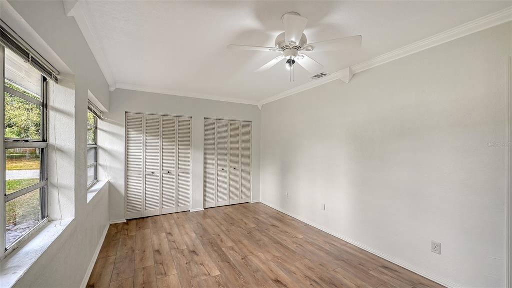 На продажу: $349,900 (3 спален, 2 ванн, 1285 Квадратных фут)