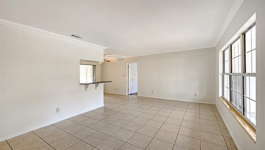 На продажу: $349,900 (3 спален, 2 ванн, 1285 Квадратных фут)