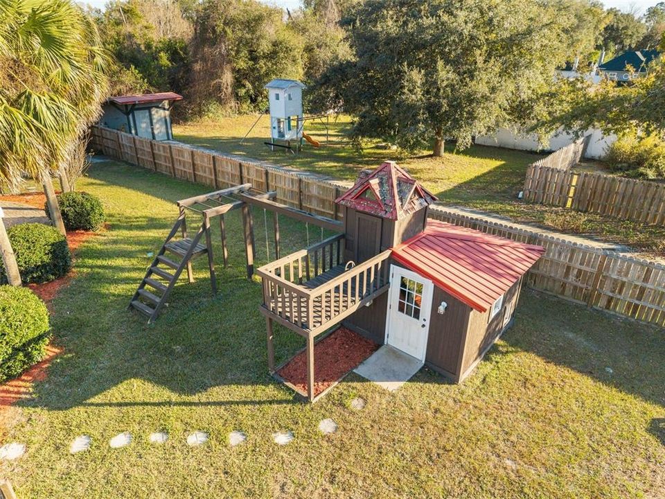 En Venta: $699,000 (4 camas, 3 baños, 3272 Pies cuadrados)