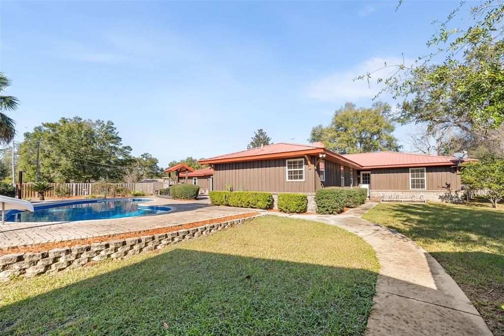 En Venta: $699,000 (4 camas, 3 baños, 3272 Pies cuadrados)