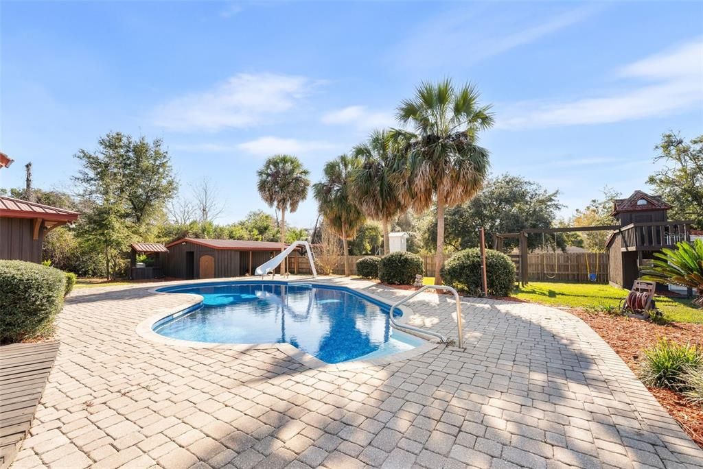 En Venta: $699,000 (4 camas, 3 baños, 3272 Pies cuadrados)