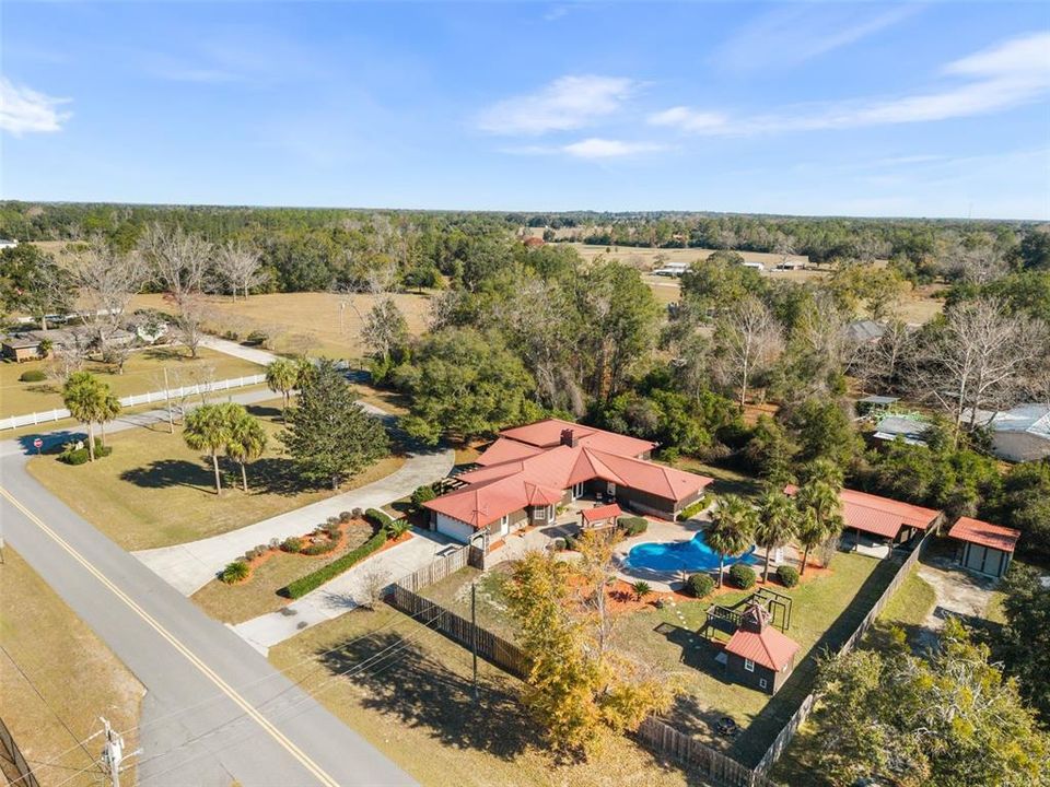 En Venta: $699,000 (4 camas, 3 baños, 3272 Pies cuadrados)