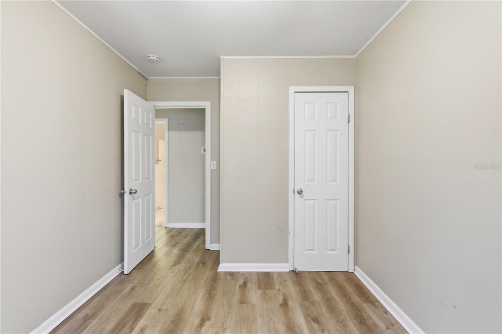 На продажу: $309,900 (3 спален, 1 ванн, 850 Квадратных фут)