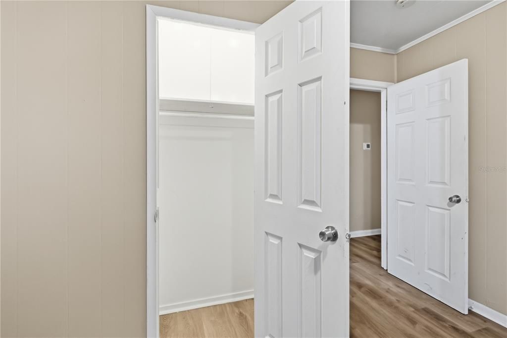 На продажу: $309,900 (3 спален, 1 ванн, 850 Квадратных фут)