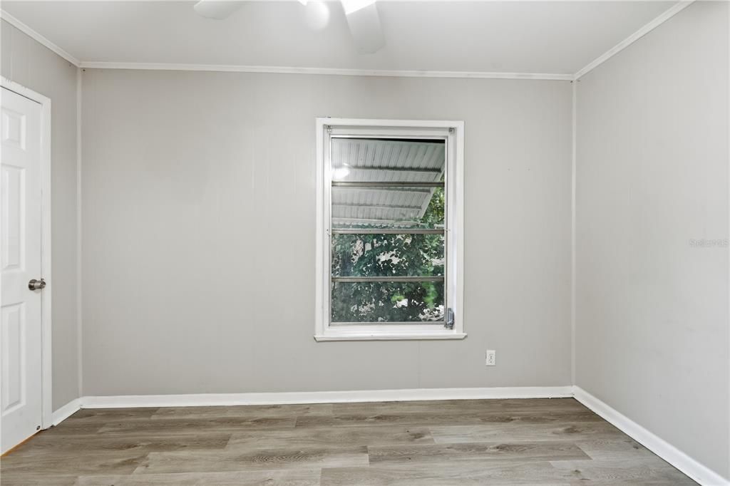 На продажу: $309,900 (3 спален, 1 ванн, 850 Квадратных фут)