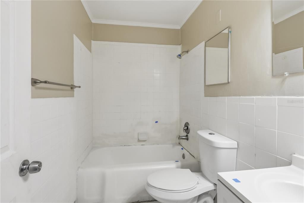 На продажу: $309,900 (3 спален, 1 ванн, 850 Квадратных фут)