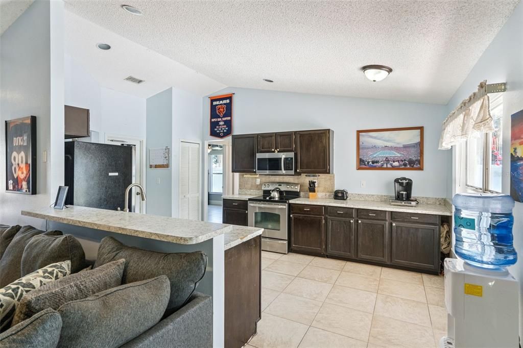 На продажу: $315,000 (3 спален, 2 ванн, 1311 Квадратных фут)