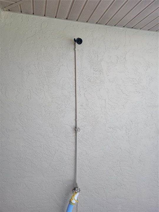 For Rent: $2,300 (3 beds, 2 baths, 1705 Square Feet)