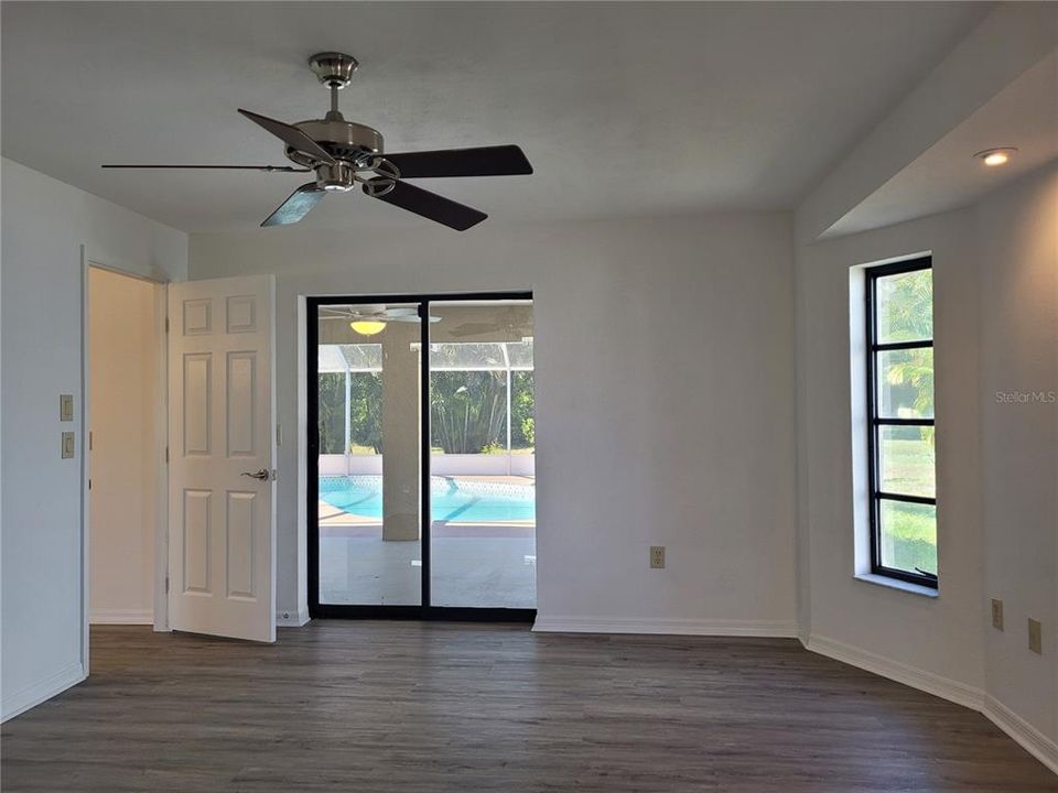 For Rent: $2,300 (3 beds, 2 baths, 1705 Square Feet)