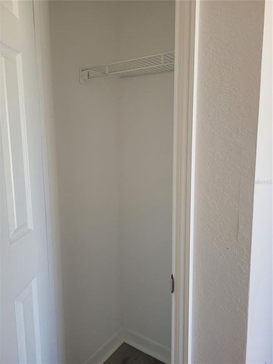 For Rent: $2,300 (3 beds, 2 baths, 1705 Square Feet)