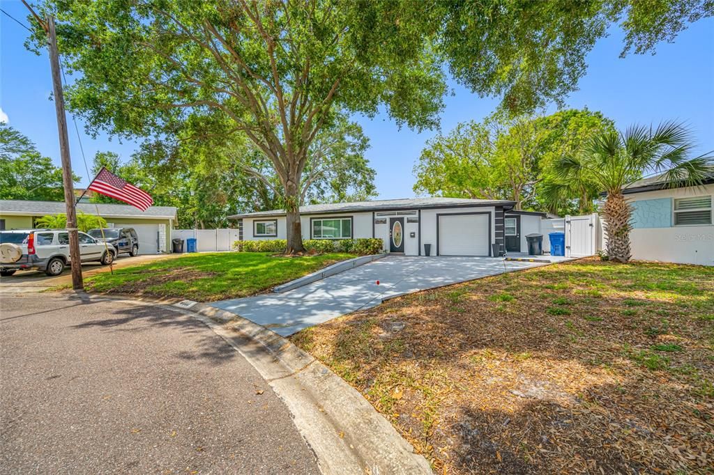 En Venta: $395,000 (2 camas, 1 baños, 1100 Pies cuadrados)