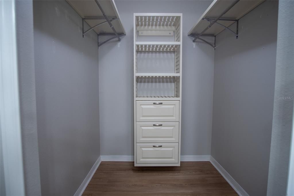 На продажу: $240,000 (3 спален, 2 ванн, 1375 Квадратных фут)