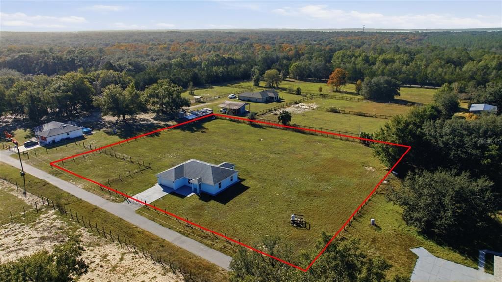 For Sale: $375,000 (3 beds, 2 baths, 1327 Square Feet)