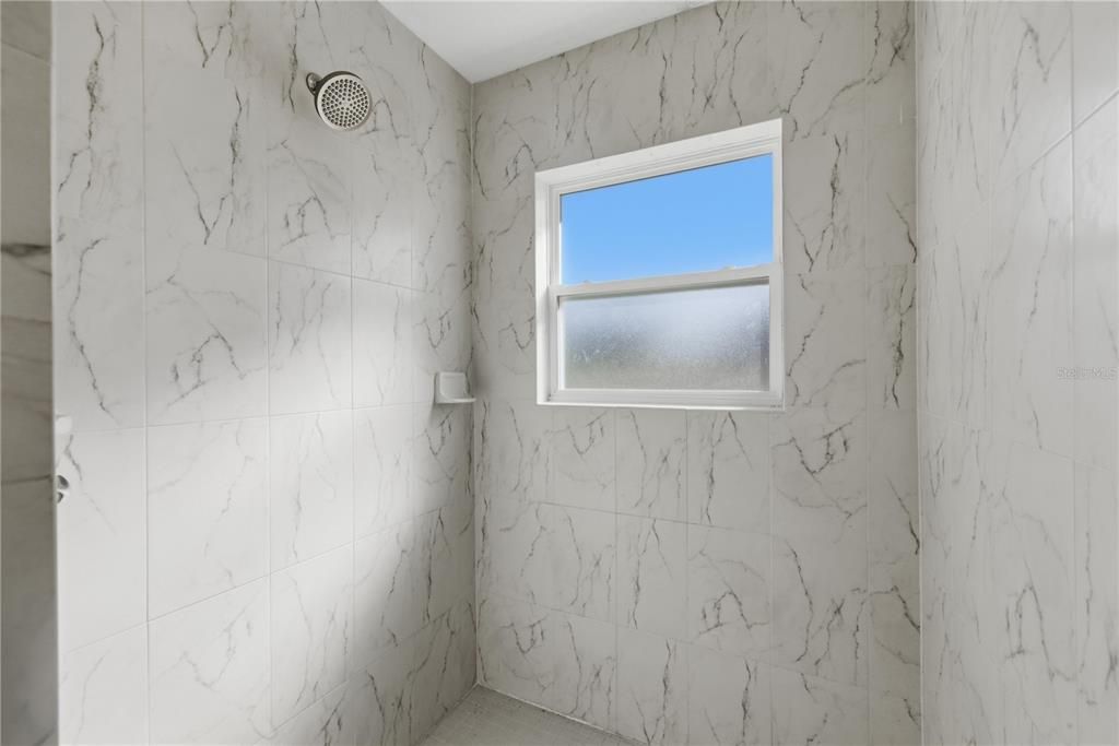 For Sale: $375,000 (3 beds, 2 baths, 1327 Square Feet)