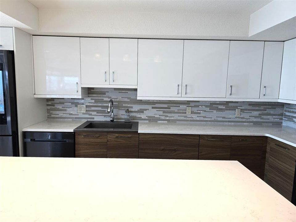 For Rent: $3,500 (2 beds, 2 baths, 1450 Square Feet)