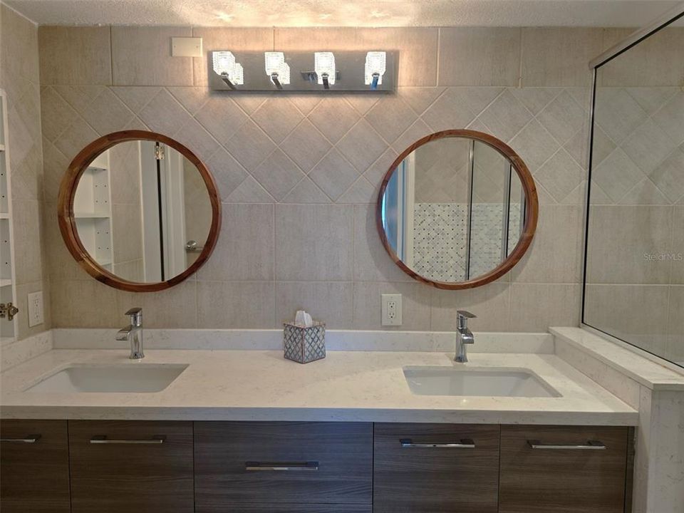 For Rent: $3,500 (2 beds, 2 baths, 1450 Square Feet)