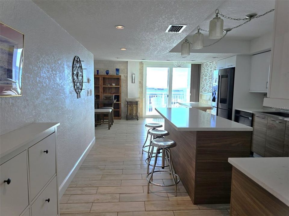 For Rent: $3,500 (2 beds, 2 baths, 1450 Square Feet)