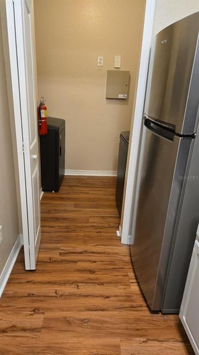 For Sale: $215,000 (2 beds, 2 baths, 1009 Square Feet)