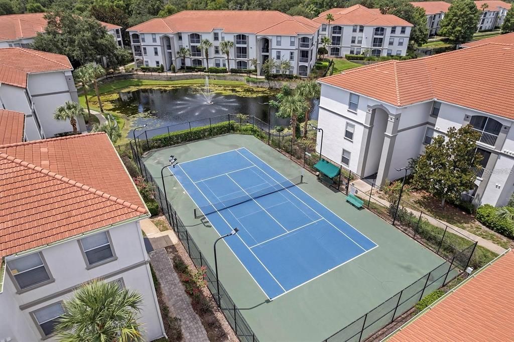 For Sale: $215,000 (2 beds, 2 baths, 1009 Square Feet)