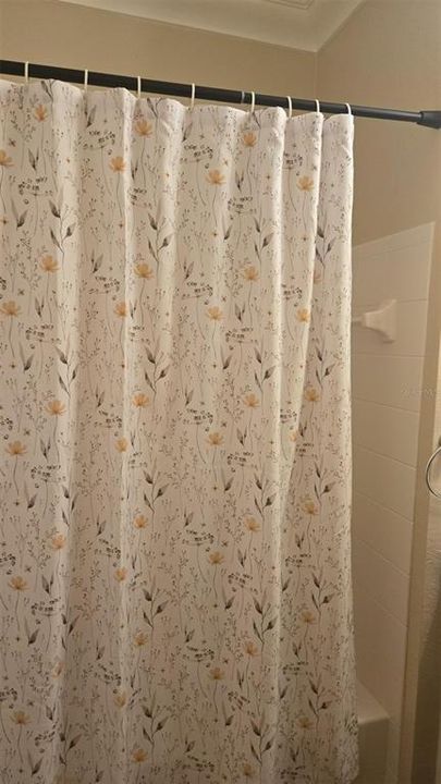 For Sale: $215,000 (2 beds, 2 baths, 1009 Square Feet)