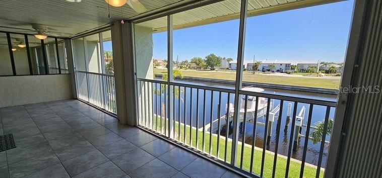 For Rent: $1,700 (2 beds, 2 baths, 1050 Square Feet)