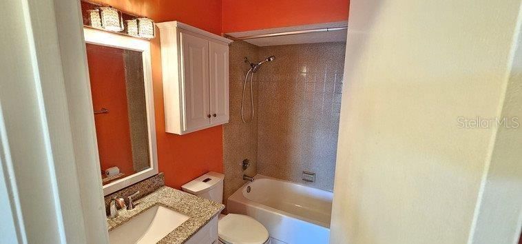 For Rent: $1,700 (2 beds, 2 baths, 1050 Square Feet)