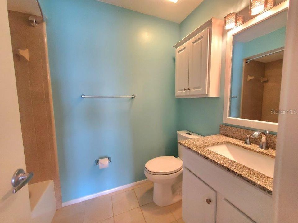 For Rent: $1,700 (2 beds, 2 baths, 1050 Square Feet)