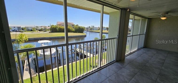 For Rent: $1,700 (2 beds, 2 baths, 1050 Square Feet)