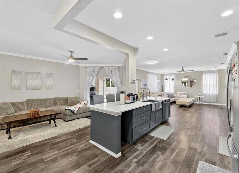 En Renta: $3,149 (4 camas, 3 baños, 2269 Pies cuadrados)