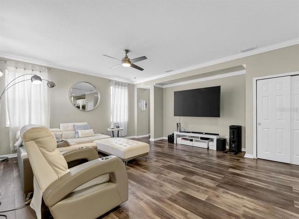 En Renta: $3,149 (4 camas, 3 baños, 2269 Pies cuadrados)