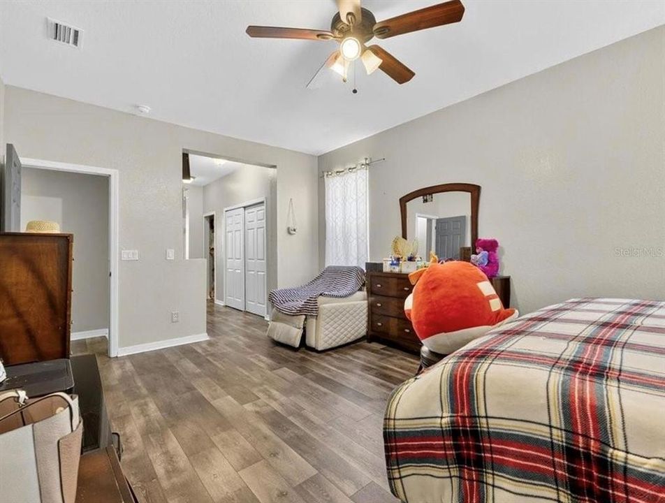 En Renta: $3,149 (4 camas, 3 baños, 2269 Pies cuadrados)