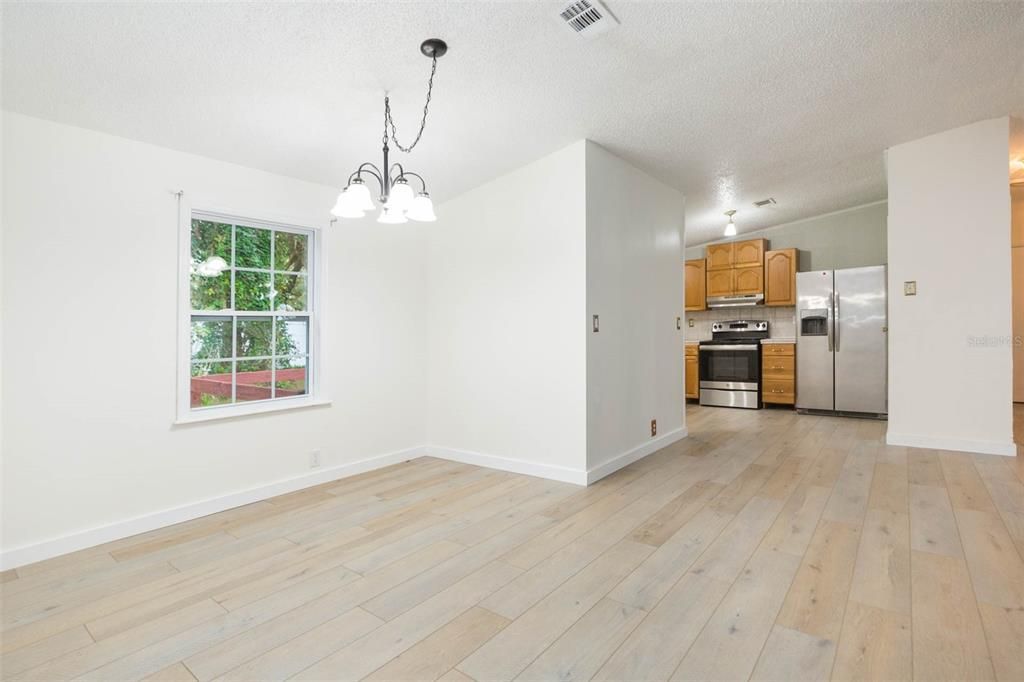 For Sale: $249,900 (3 beds, 2 baths, 1568 Square Feet)