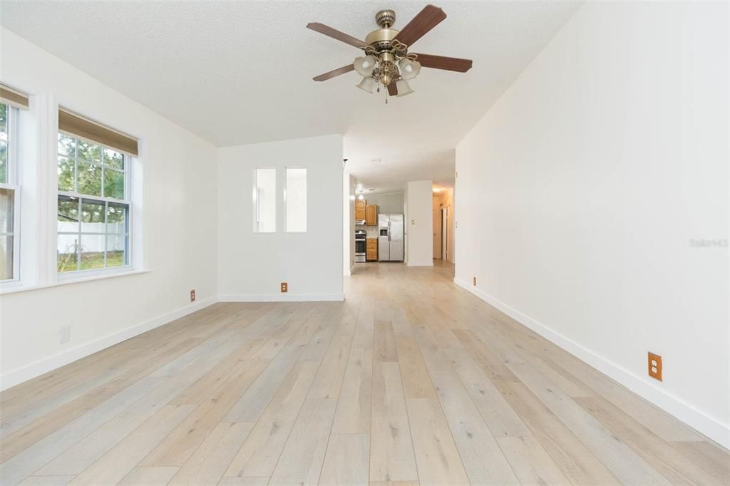 For Sale: $249,900 (3 beds, 2 baths, 1568 Square Feet)